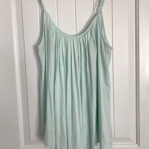 Gap flowy and silky mint tank